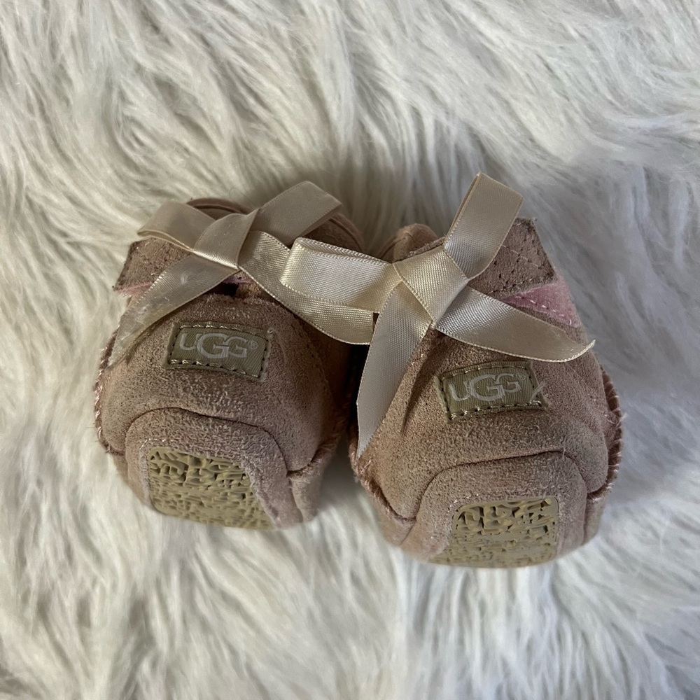little girl pink Ugg booties